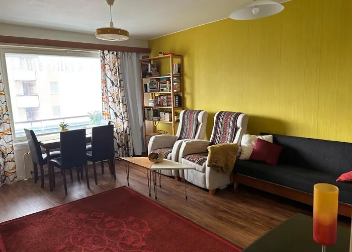 Kaunis Kaksio Korkeuksissa Apartamento