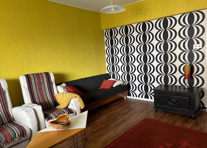 Kaunis Kaksio Korkeuksissa Apartamento